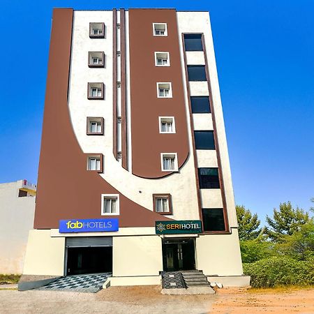 Fabhotel Seri - Nr Kims Hospital, Gachibowli Haïdarabad Extérieur photo